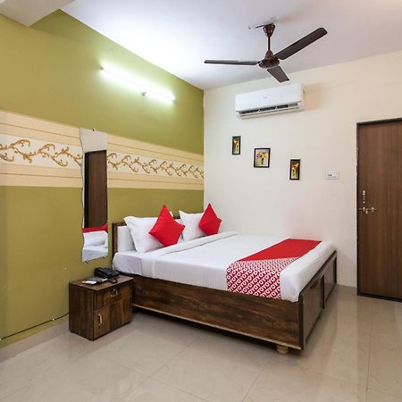 Hotel O Apple Tree Indore Esterno foto