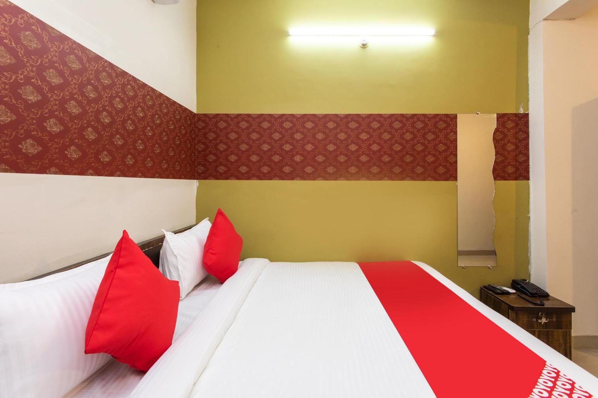 Hotel O Apple Tree Indore Esterno foto