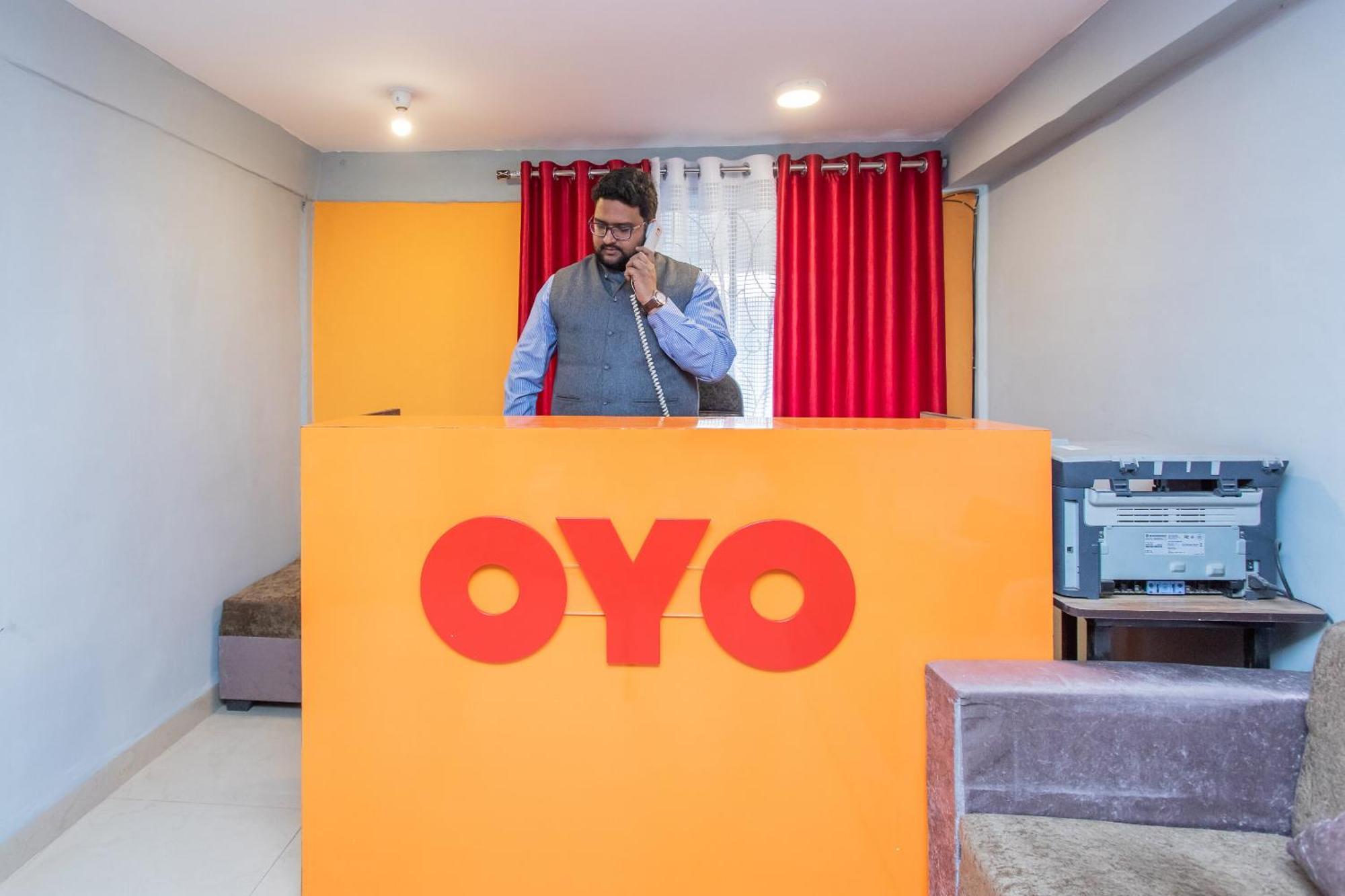 Hotel O Apple Tree Indore Esterno foto